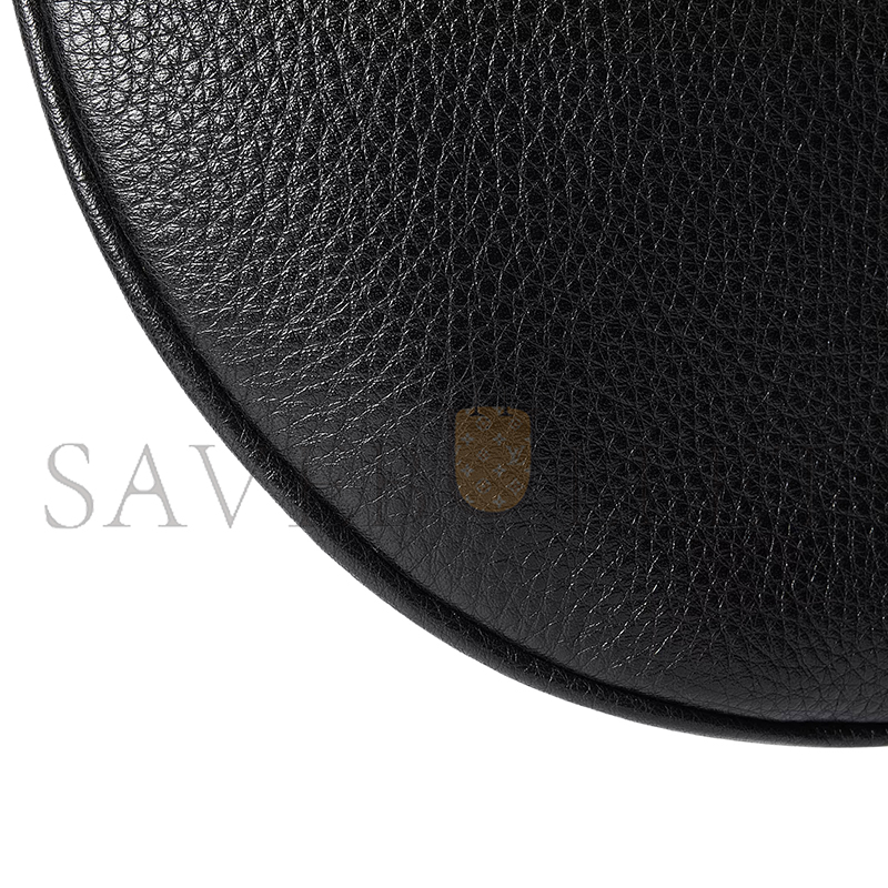 GUCCI B MINI BAG 824529 (23*18.5*2cm) GUCCI B MINI BAG 824529 (23*18.5*2cm)